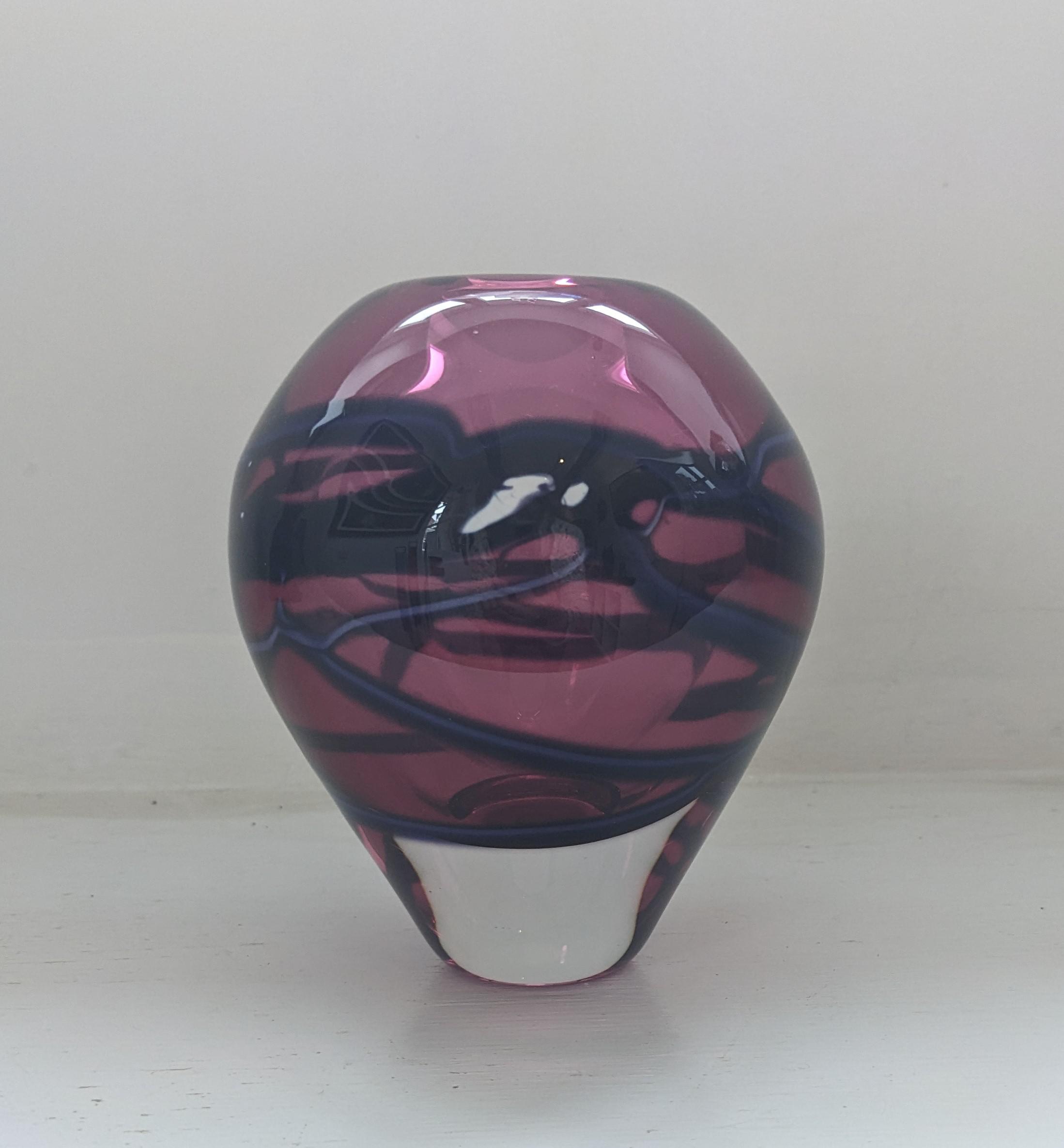 Surf Vase in Gold Ruby and Amethyst 