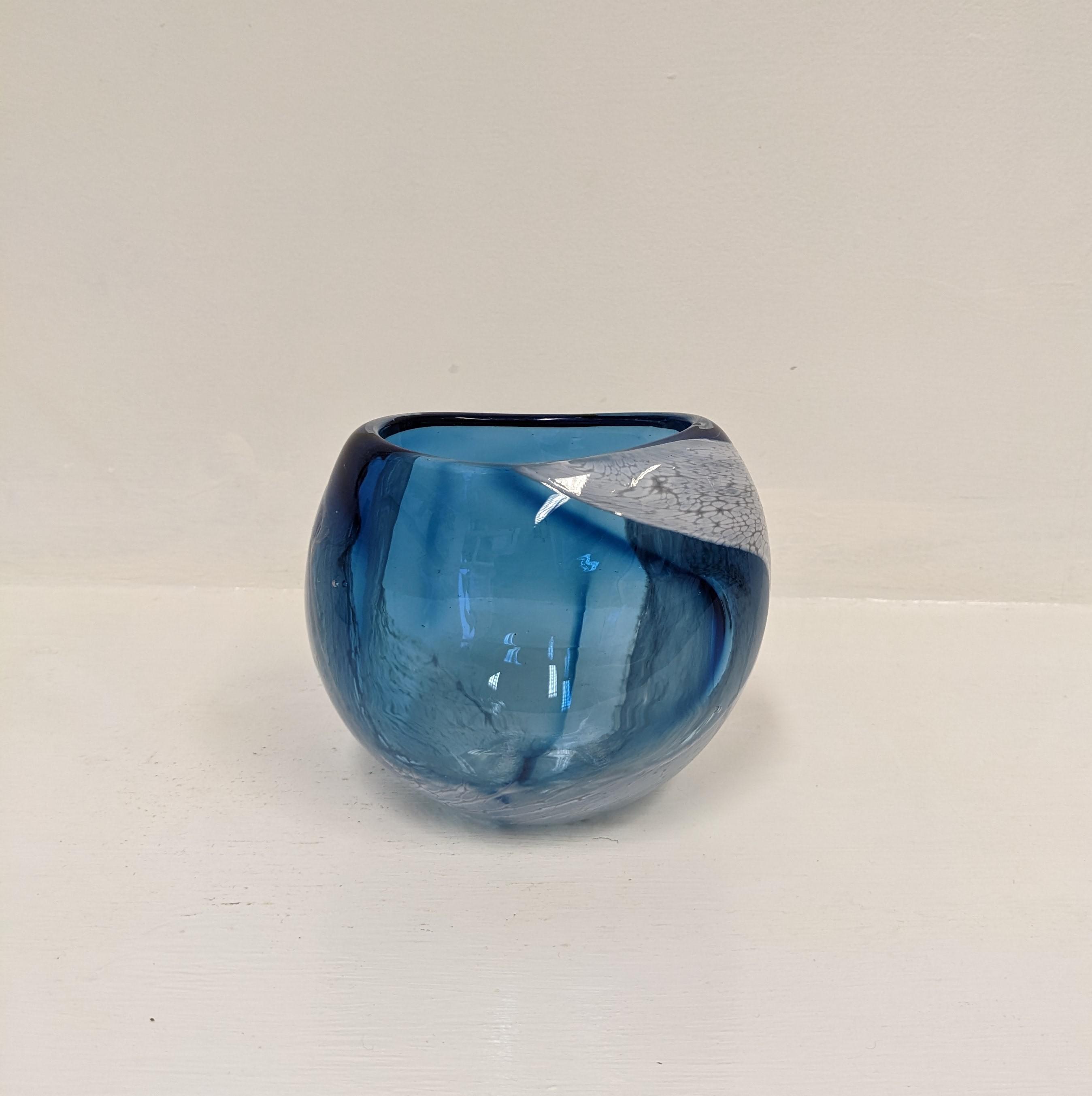 Surf Bowl in Turquoise