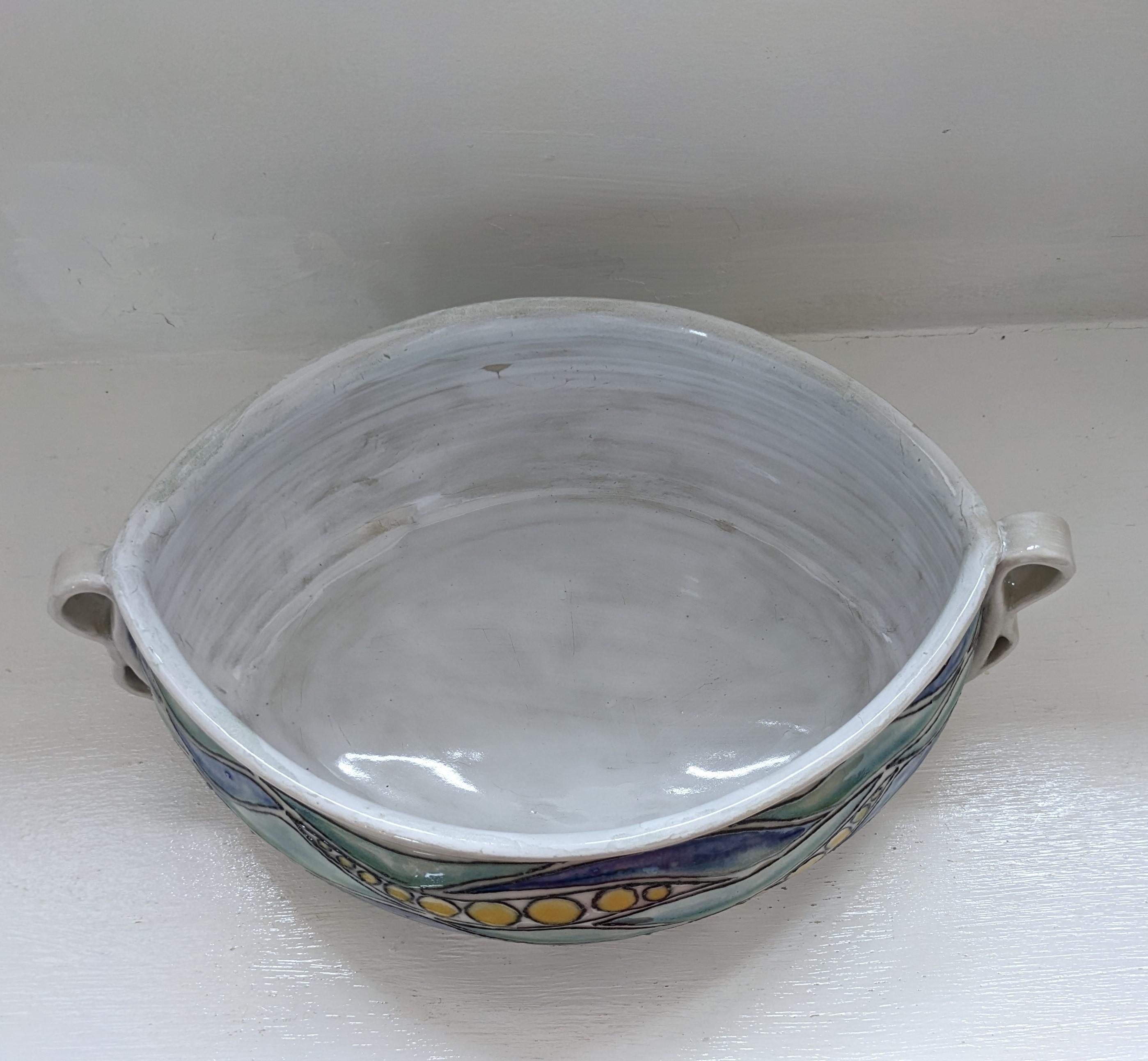 Waved Oval Dish