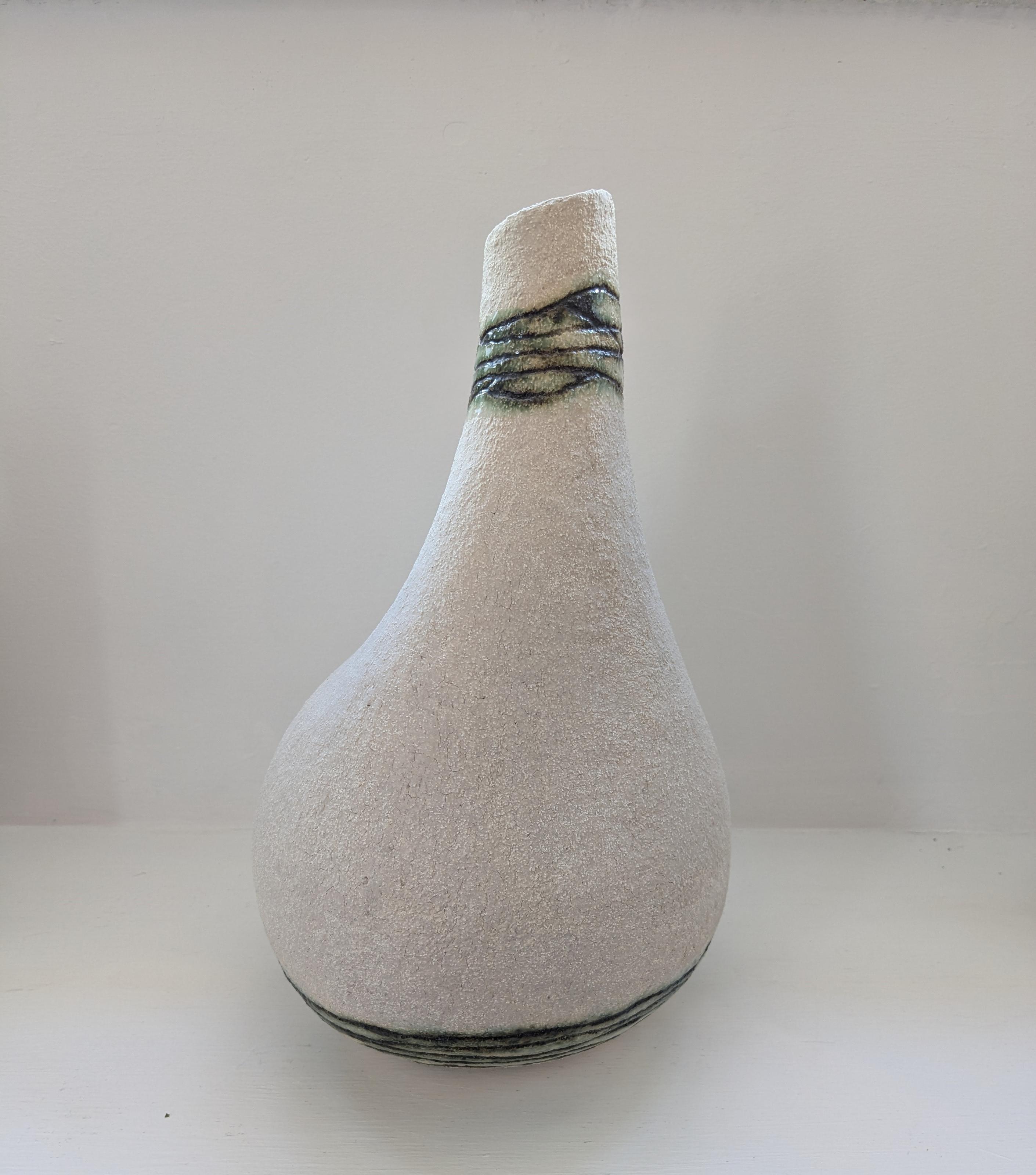 Large Cream Texture Vessel