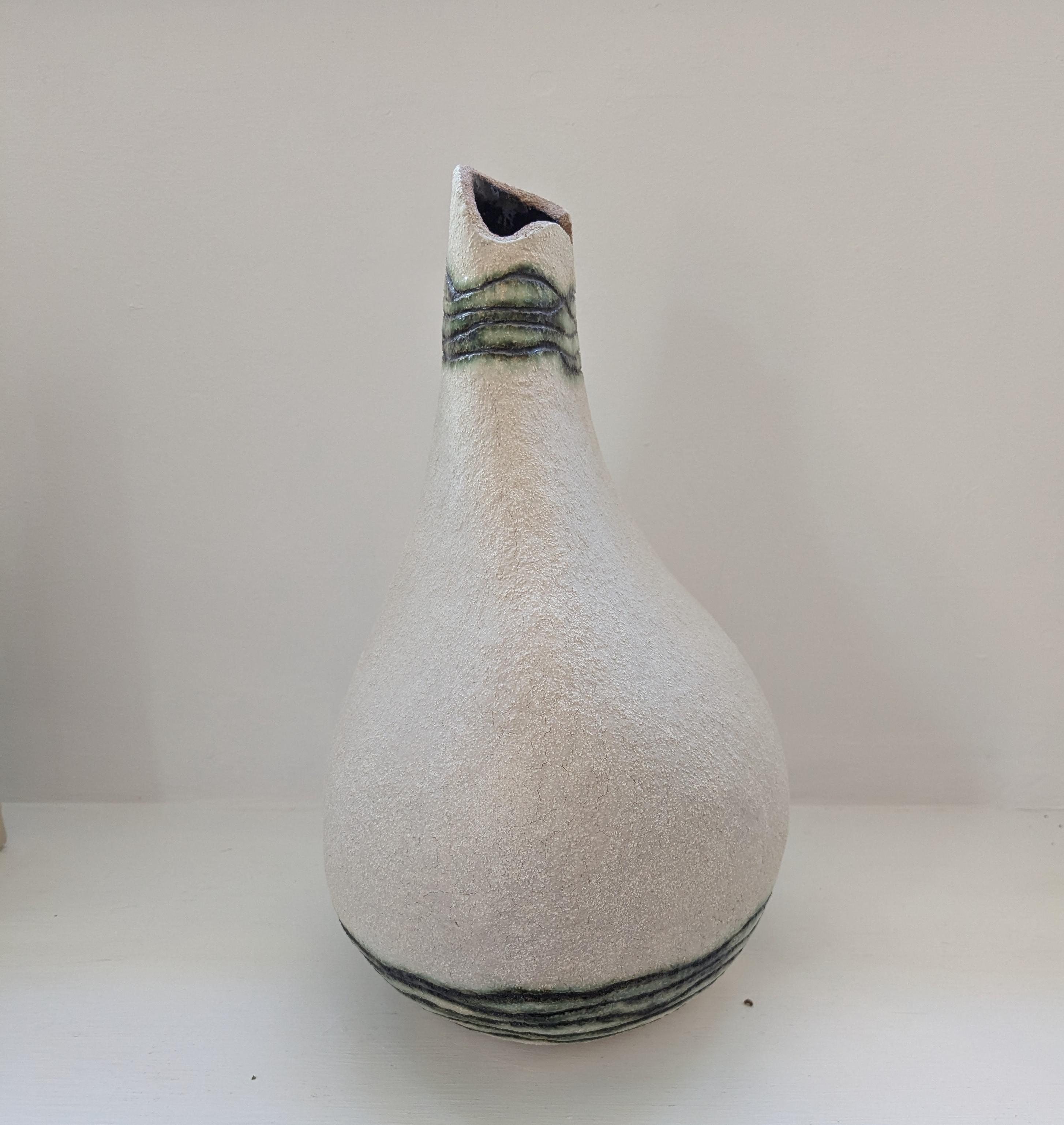Large Cream Texture Vessel
