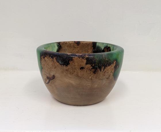 Burr Apple and Green Resin Bowl