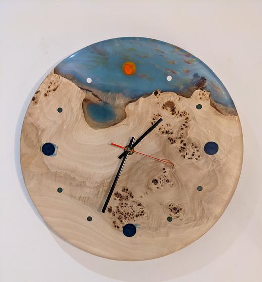 Poplar and Resin Clock