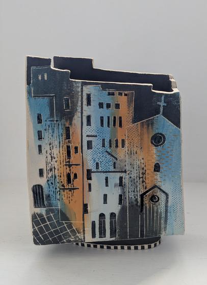 Large Riomaggiore Vessel - LC27